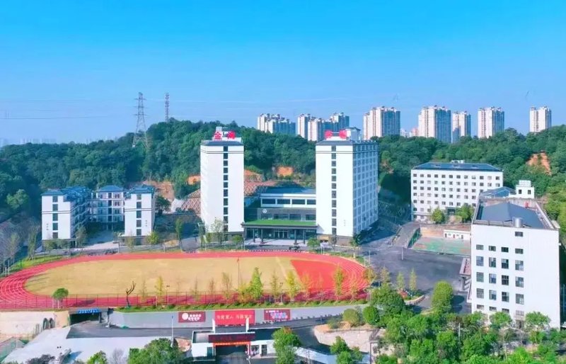 户外运动场_3